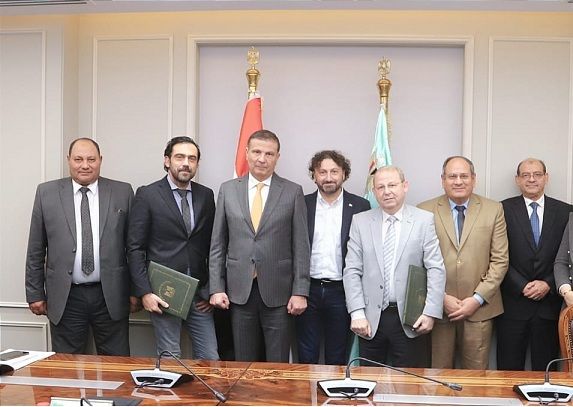 وزير الزراعة يشهد توقيع بروتوكول تعاون مع شركة إيطالية…