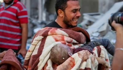 أخبار اليمن : 17 شهيداً بينهم 9 أطفال بغارات على غزة