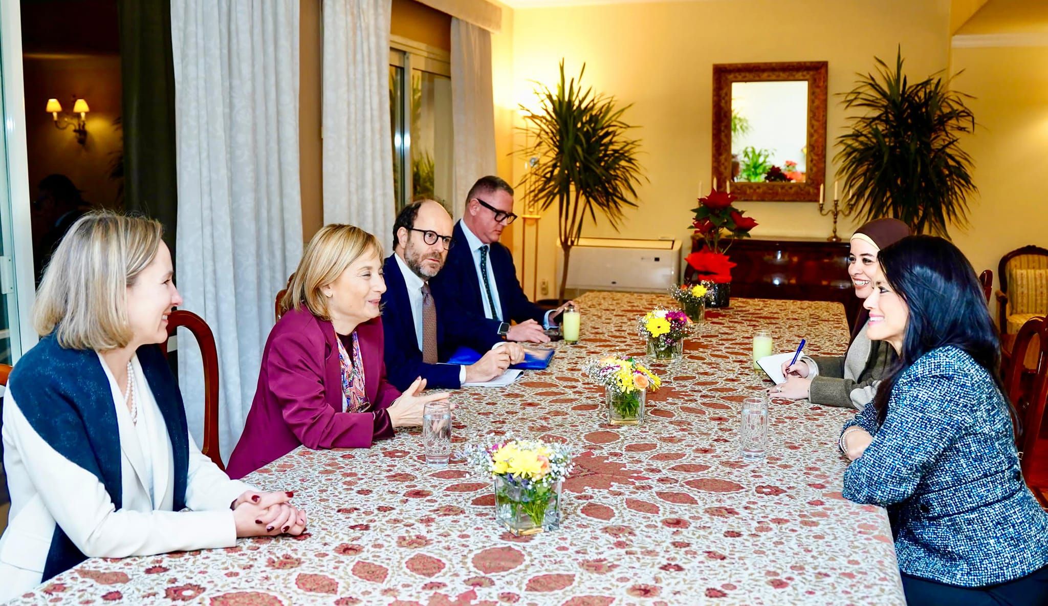 وزيرة التخطيط تلتقي نائب رئيس بنك الاستثمار الأوروبي لمناقشة…