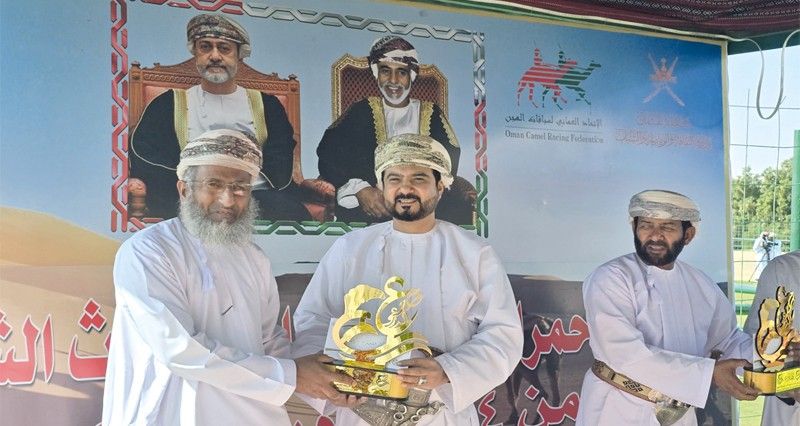 إسدال الستار على فعاليات مهرجان حمراء الدروع للإبل والموروث الشعبي