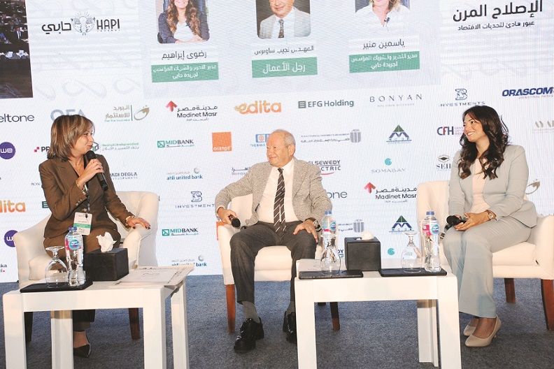 رجل الأعمال نجيب ساويرس في مقابلة صحفية خلال مؤتمر دوت الخليج:…