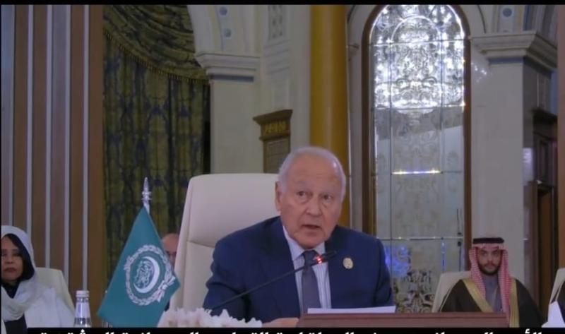 الامين العام للجامعة العربية يفتتح في الرياض الدورة الاولي لمجلس وزراء الامن...