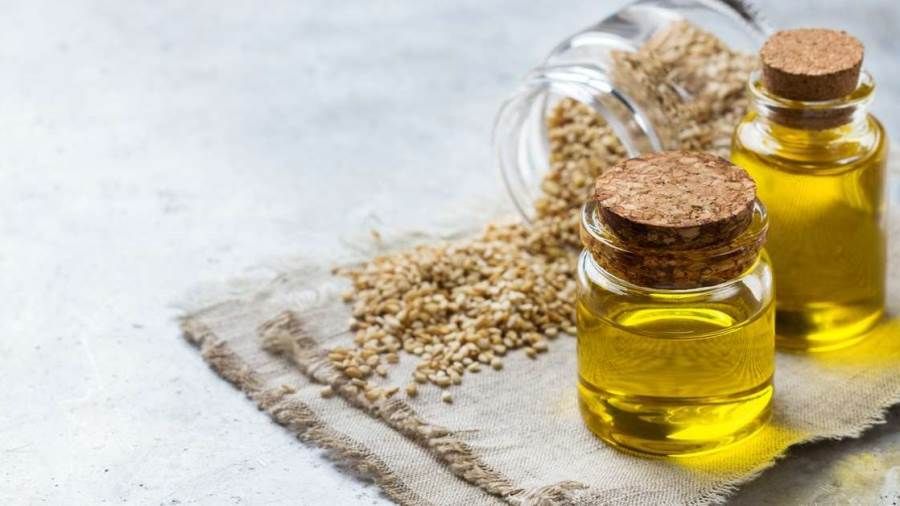 6 فوائد خارقة لتناول زيت السمسم على الريق