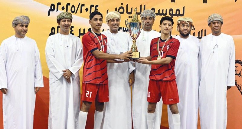 تتويج مسقط بطلا والسيب وصيفا ونزوى ثالثا