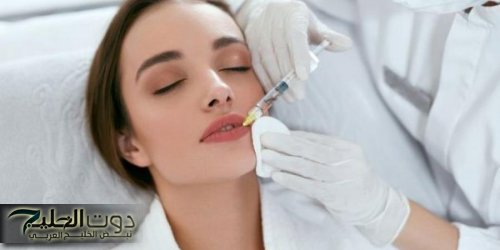 أبرز الأضرار المحتملة لعمليات نفخ الشفاه .. التورم والكدمات