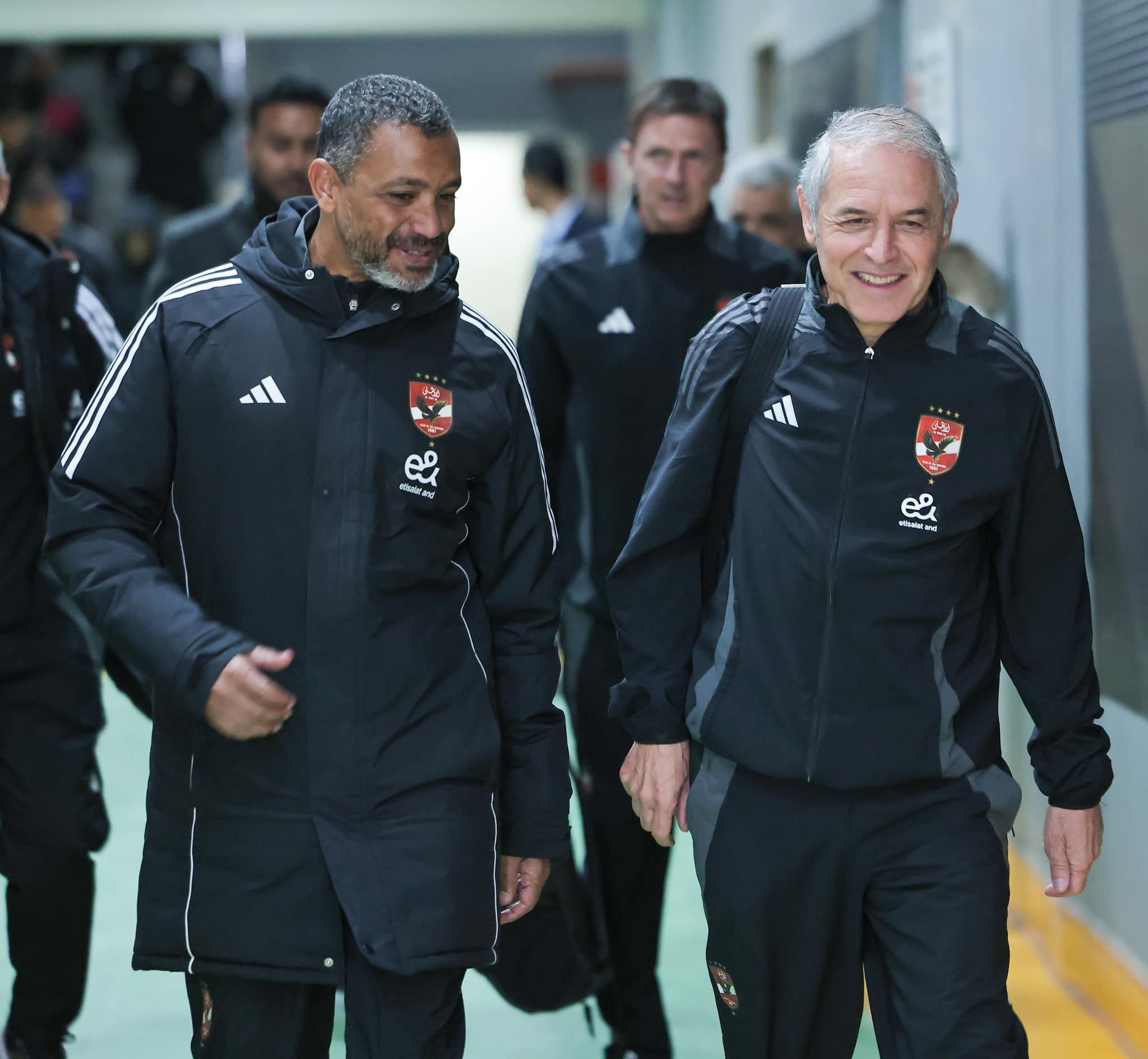 شاهد وصول الأهلي إلى برج العرب لمواجهة المصري في الدوري