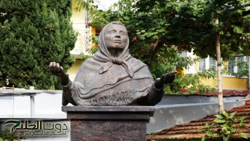 منها علاج للسرطان وزلازل .. تنبؤات العرافة البلغارية فانغا لعام 2025