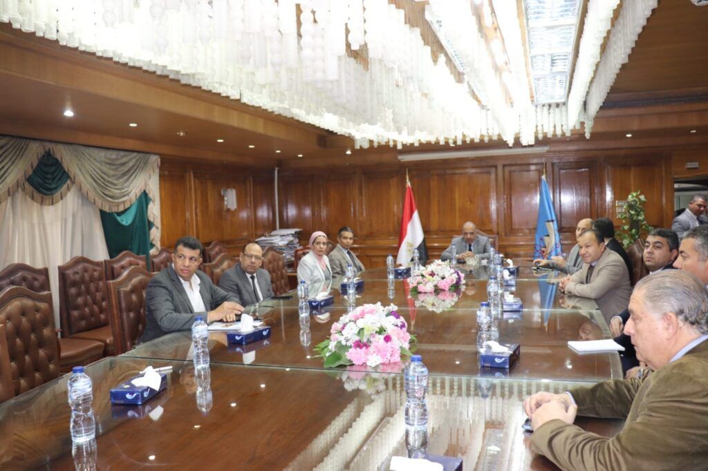 وزير الكهرباء: خطة عمل لتعظيم الاستفادة واستثمار العقول…