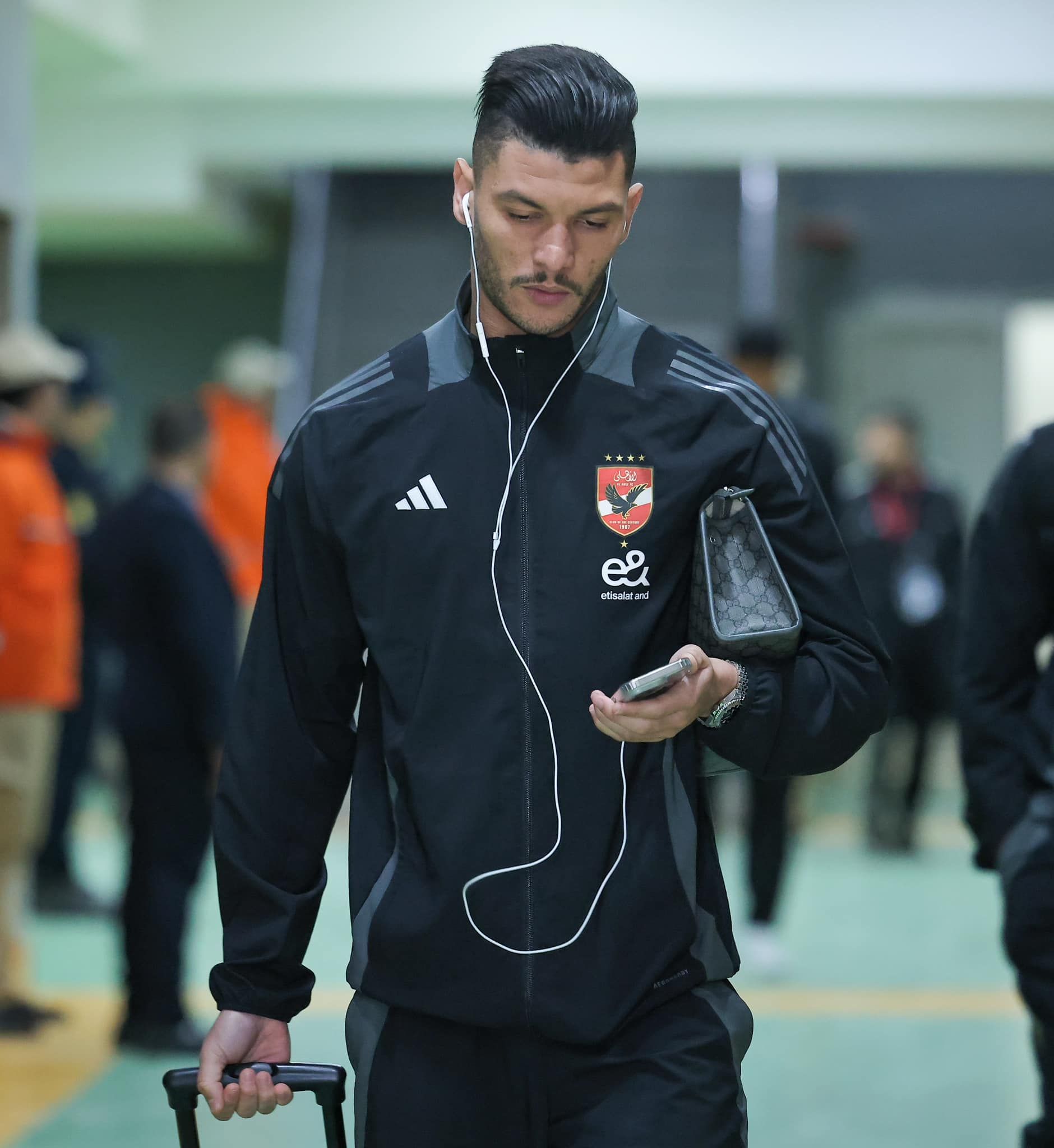 شاهد وصول الأهلي إلى برج العرب لمواجهة المصري في الدوري