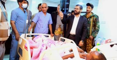 أخبار اليمن : شيبان يتفقد جرحى العدوان الإسرائيلي