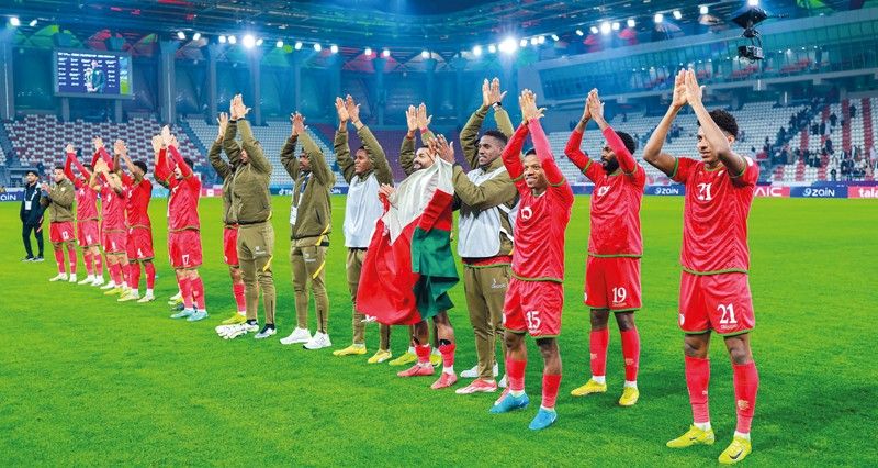 فـي خليجي 26 .. الأحمر يعزف سيمفونيته الخاصة ويتخطى قطر ببراعة وغدا لقاء الحسم