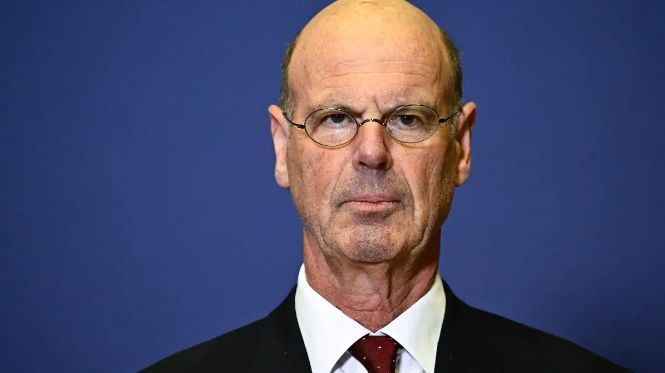 فرنسا تستهدف عجزا في موازنة 2025 أكثر من 5% لحماية النمو