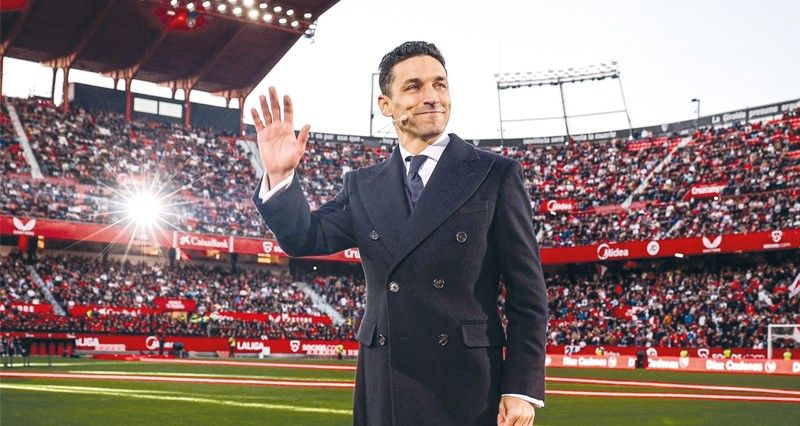 إشبيلية يودع المعتزل نافاس بحفل تكريمي أمام 45 ألف متفرج