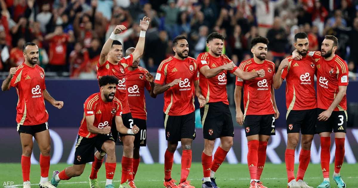 العالم اليوم - أزمات اللاعبين تشعل قمة الأهلي المصري وشباب بلوزداد الجزائري