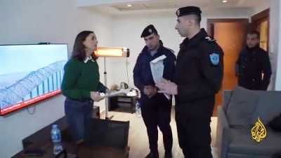 وقف بث قناة الجزيرة في فلسطين