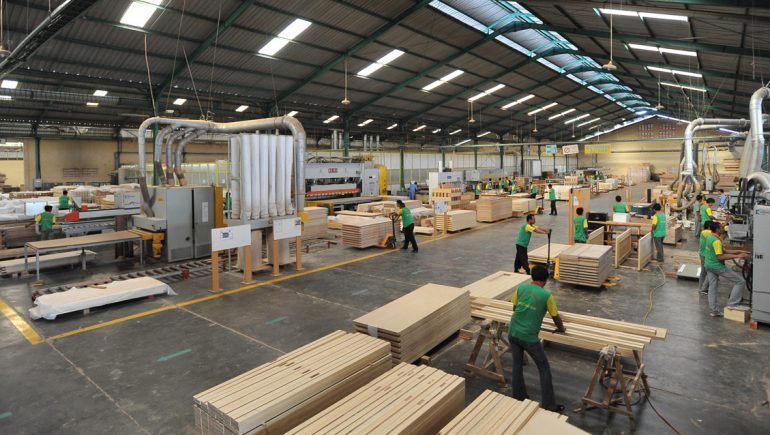 عبد الحليم عبد السلام: الدولة مطالبة بدعم صناعة الأثاث…