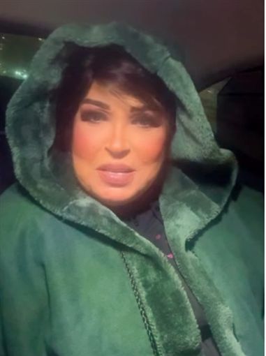 بهذه الطريقة.. فيفي عبده تهنئ جمهورها بعيد الميلاد المجيد