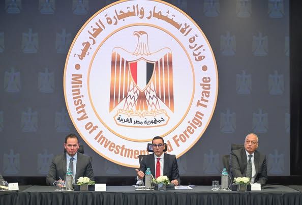 وزير الاستثمار: الصادرات المصرية تسجل 40  مليار دولار عام…