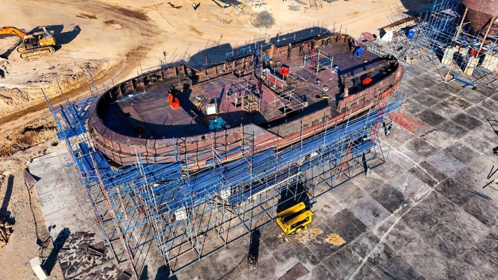 أسامة ربيع: تكليف رئاسي جديد ببناء 12 سفينة صيد أعالي بحار