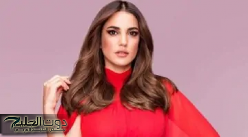 فستان مجسم.. درة تشعل السوشيال ميديا