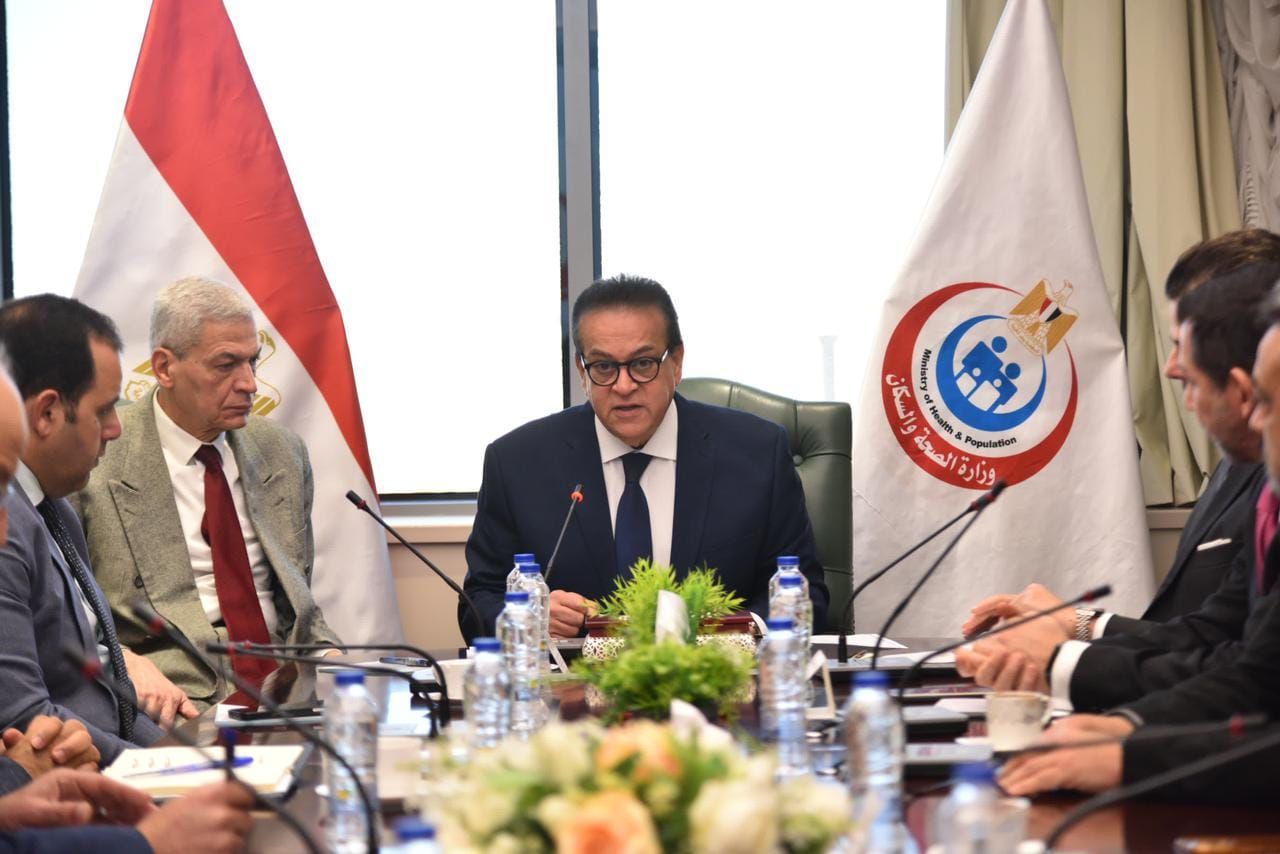وزير الصحة يبحث الفرص الاستثمارية في القطاع الصحي مع وفد…