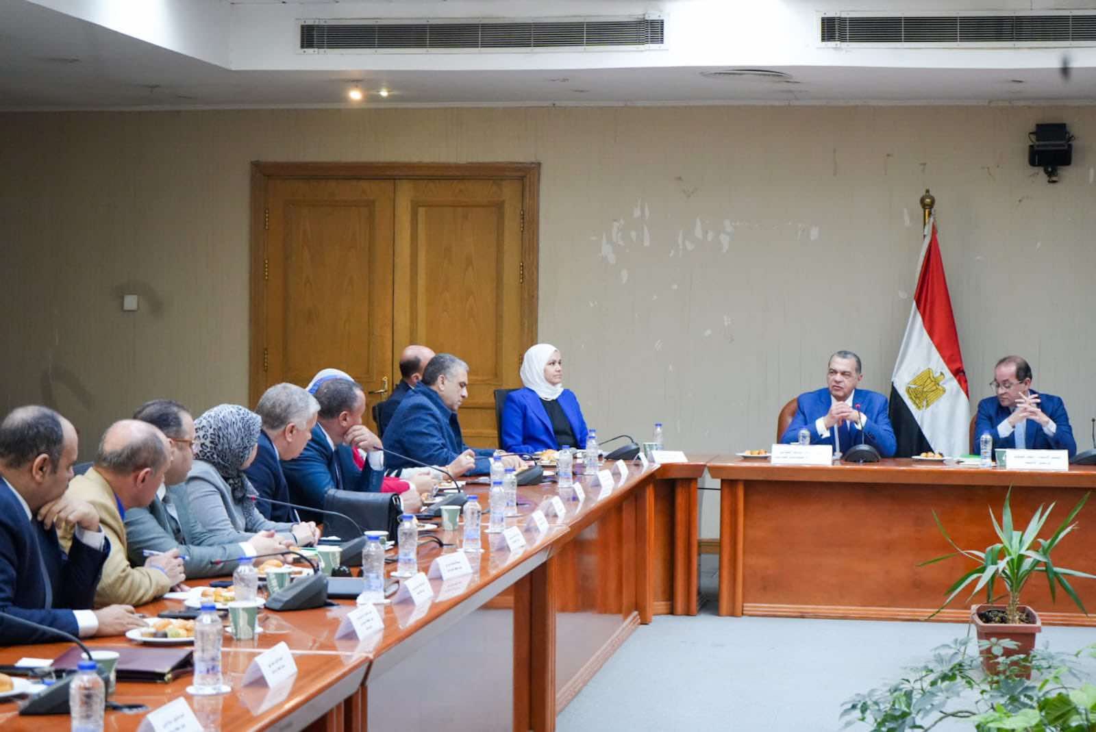 وزير المالية: مجتمع الأعمال لازم يشعر بتحسن ملموس مع تطبيق…