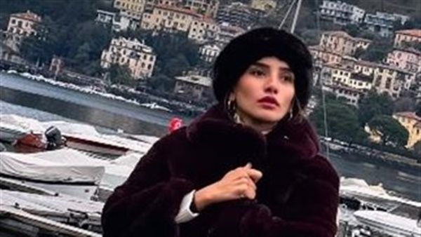 بسبب إطلالة شتوية.. زينة تشعل مواقع التواصل الاجتماعي وتحتل التريند