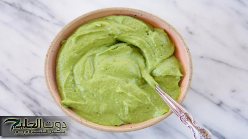 ’’صحابك هيغيروا منك’’...لو عايزة شعرك سايح ونايح خلطة طبيعية لفرد الشعر بنتيجة أحسن من البروتين!!