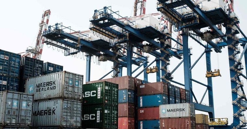 ملف.. المساندة التصديرية.. بين دعم السيولة وتحديات التنافسية