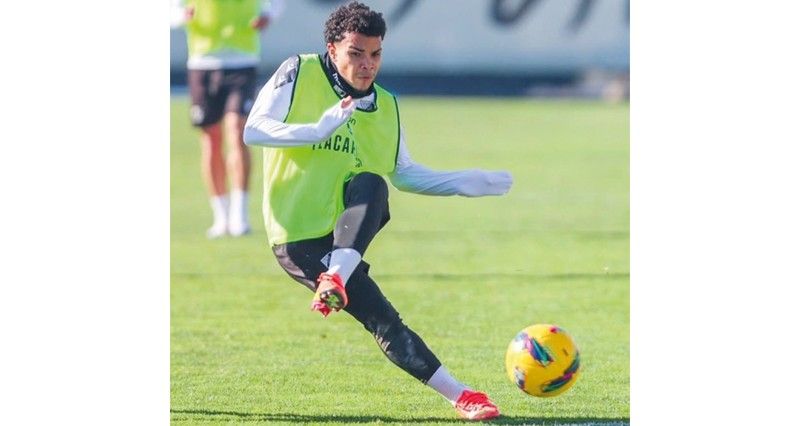 سيزار جناح فيتوريا جيماريش البرتغالي يوافق.. والهلال السعودي ينتظر جناح ويستهام