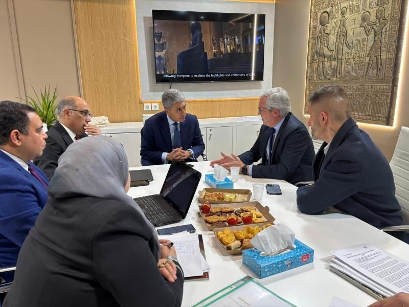 وزير السياحة والآثار يستكمل لقاءاته المهنية خلال زيارته الحالية للعاصمة الإسبانية مدريد