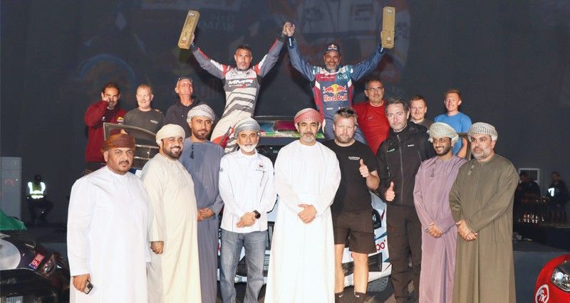 القطري ناصر العطية يتوج بـ «رالي عمان الدولي» فـي نسخته الـ٢٨ بـصحار
