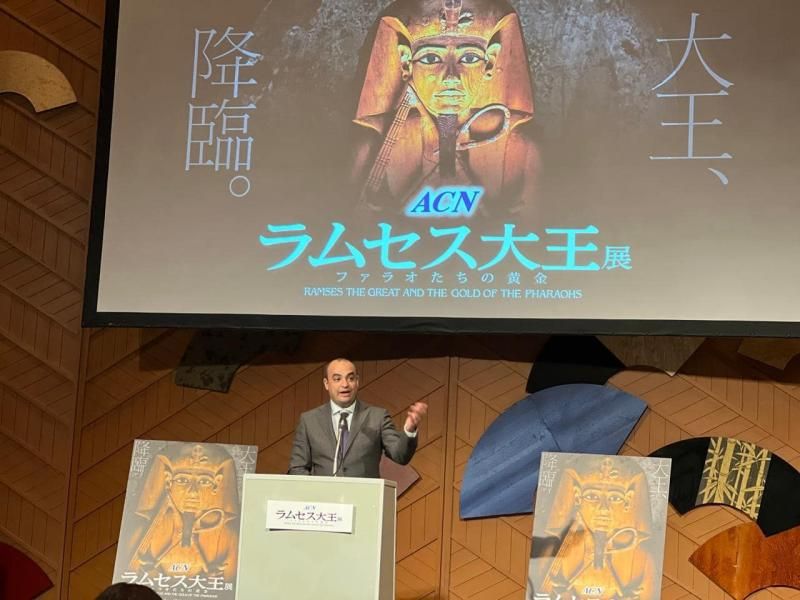 الأمين العام للمجلس الأعلى للآثار يتابع تجهيزات معرض ”رمسيس وذهب الفراعنة” في...