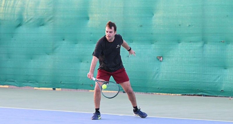 بطولة عمان المفتوحة للتنس تشهد منافسة وإثارة فـي جميع فئاتها