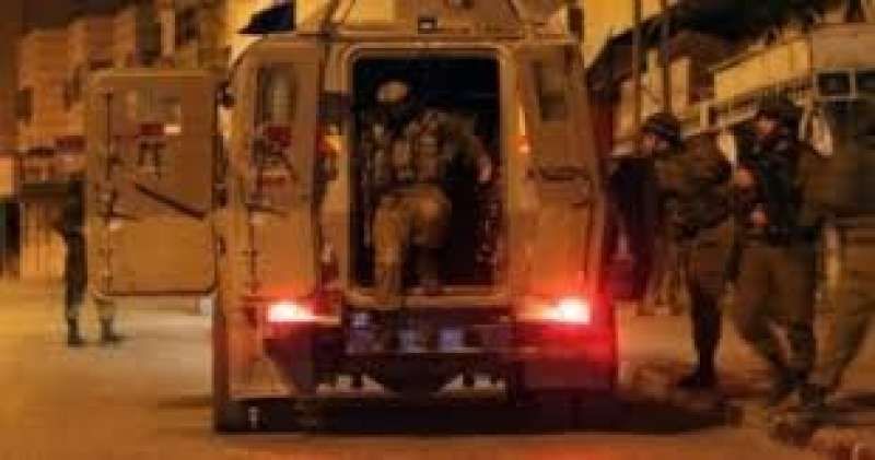 استشهاد طفل فلسطيني بقصف إسرائيلي استهدف سيارة وسط قطاع غزة