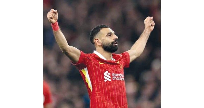 فـي كأس الرابطة الإنجليزية : ليفربول لتحاشي فقدان اللقب أمام توتنهام ومهمة صعبة لأرسنال فـي مواجهة نيوكاسل