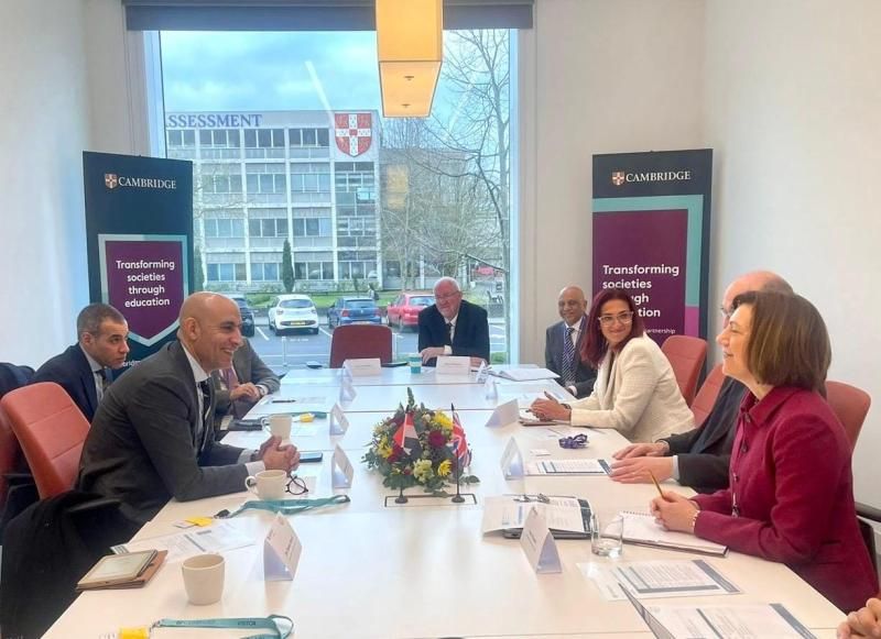 وزير التربية والتعليم يزور جامعة كامبريدج ويبحث مع المدير العام لمجموعة التعليم...