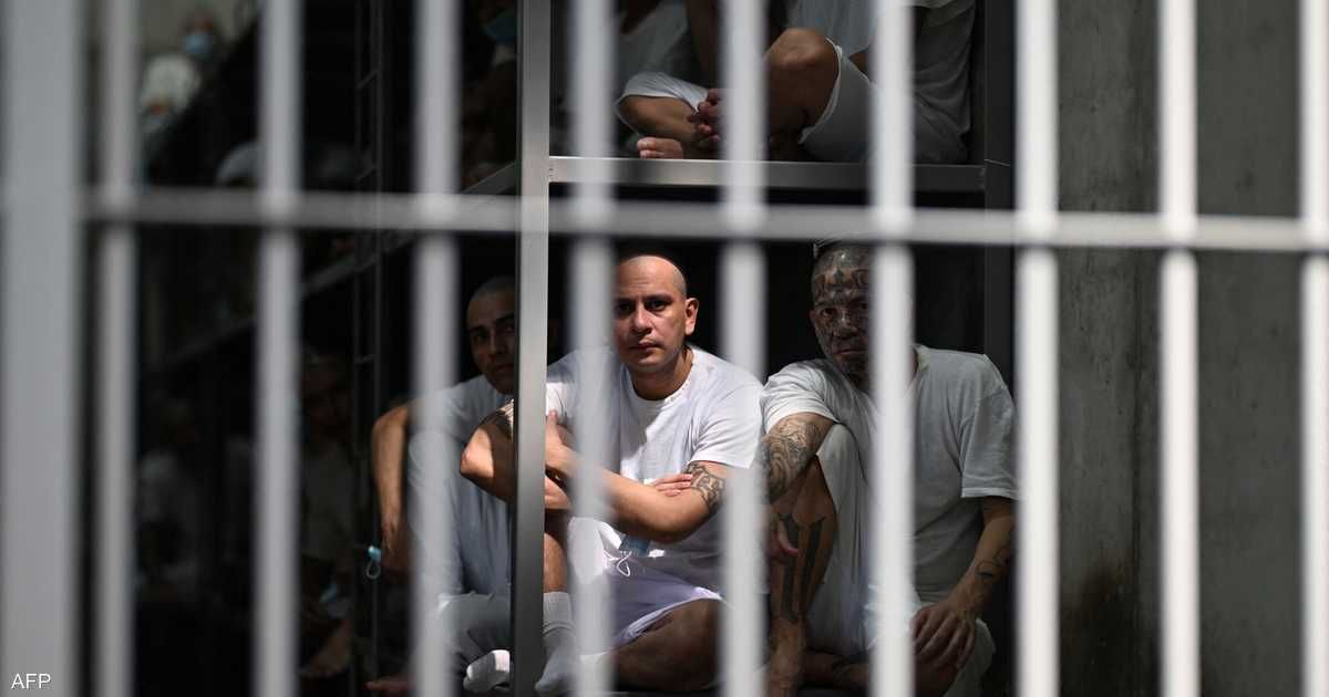 العالم اليوم - ترامب يدعم مقترح إرسال سجناء أميركيين إلى السلفادور