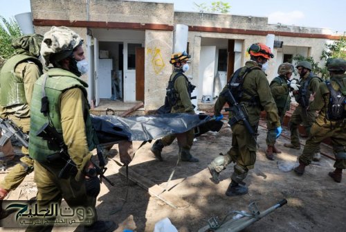 قتلى وإصابات .. الرياح تُسقط رافعة على جنود صهاينة في غزة