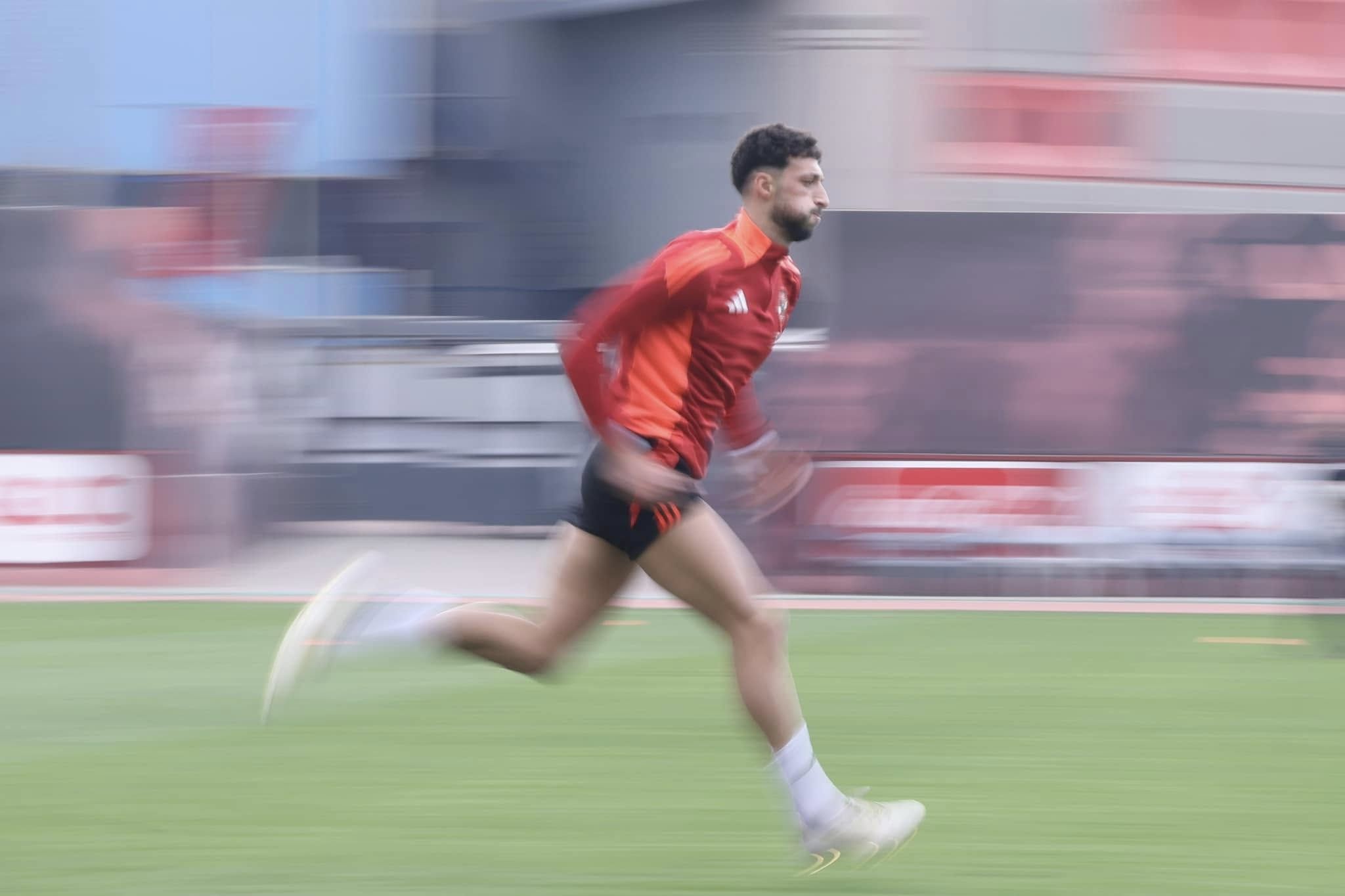 تركيز في مران الأهلي.. وتدريبات تأهيلية لـ"وسام وطاهر وبن شرقي".. صور