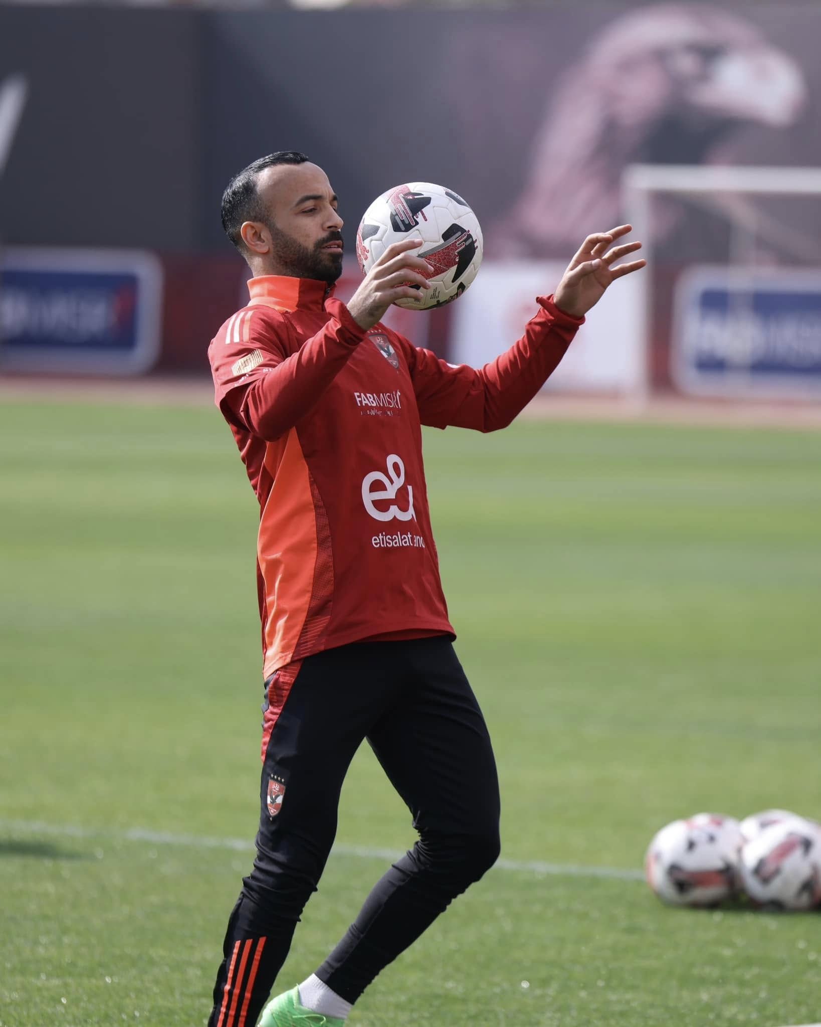 تركيز في مران الأهلي.. وتدريبات تأهيلية لـ"وسام وطاهر وبن شرقي".. صور