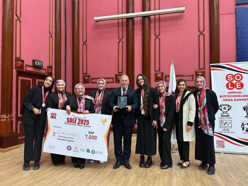 جامعة القاهرة تعلن فوز فريقين بقسم التقنية الحيوية بكلية العلوم بالمركزين الأول...