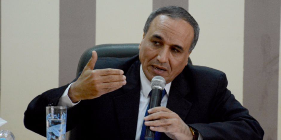 عبد المحسن سلامة يتقدم بأوراق ترشحه على مقعد نقيب الصحفيين