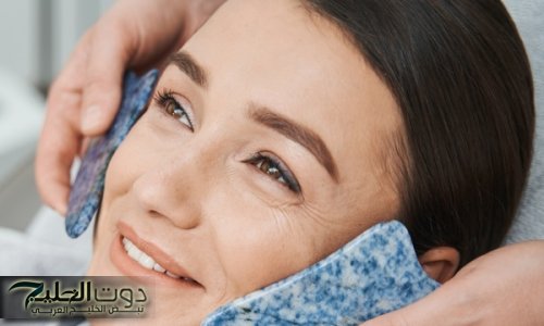"اكتشفي سر الشباب الدائم مع تقنية تدليك الوجه بحجر الجواشا. تخلصي من التجاعيد والهالات السوداء واحصلي على بشرة مشدودة ونضرة بدون بوتوكس."