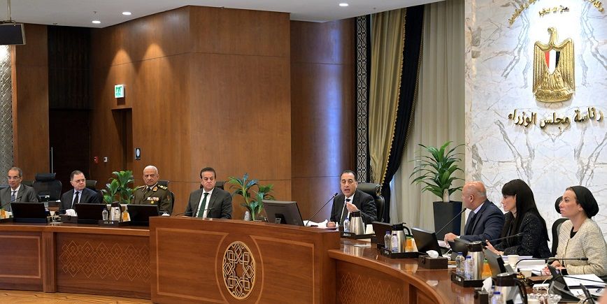 مجلس الوزراء يصدر ضوابط تأسيس وعمل المناطق المركزية للمال…