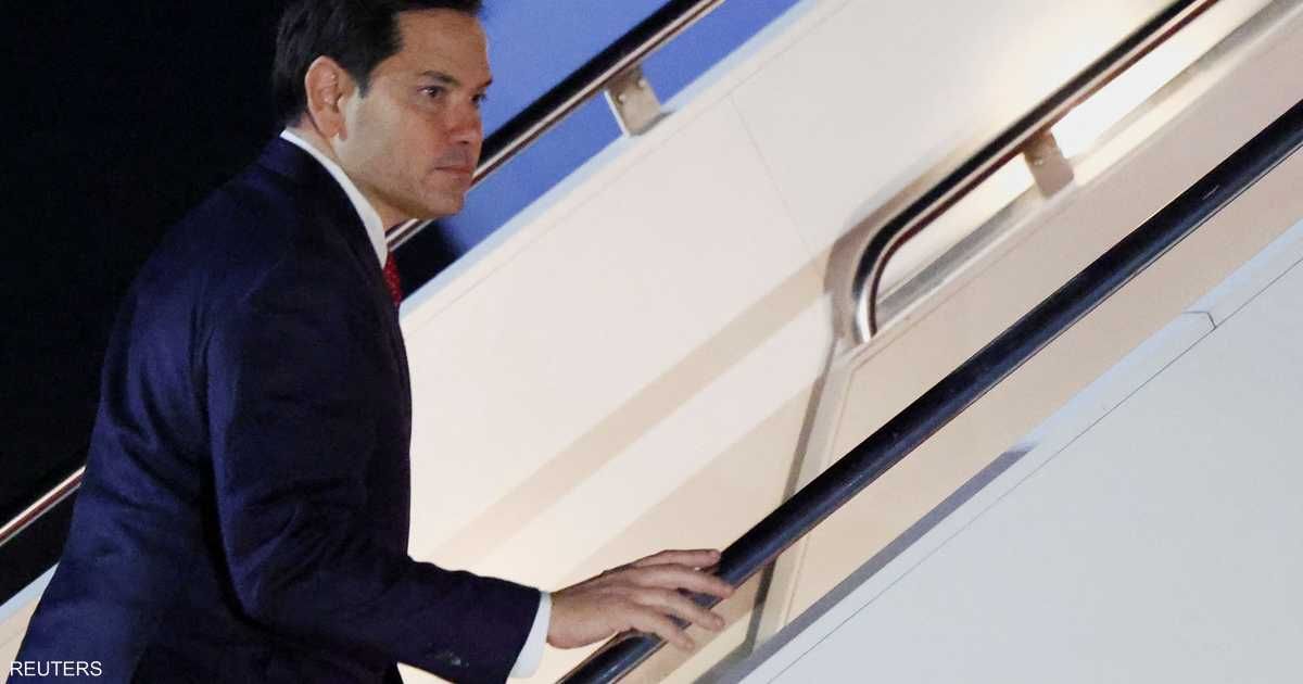 العالم اليوم - هبوط اضطراري لطائرة وزير خارجية أميركا بعد "مشكلة ميكانيكية"