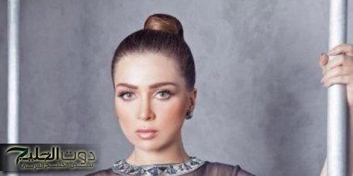 مي عز الدين تستقبل بوكيه ورد كبير.. هل تعيش قصة حب جديدة؟