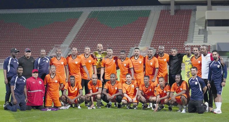 بعثة منتخبنا الوطني تغادر إلى الكويت غدا