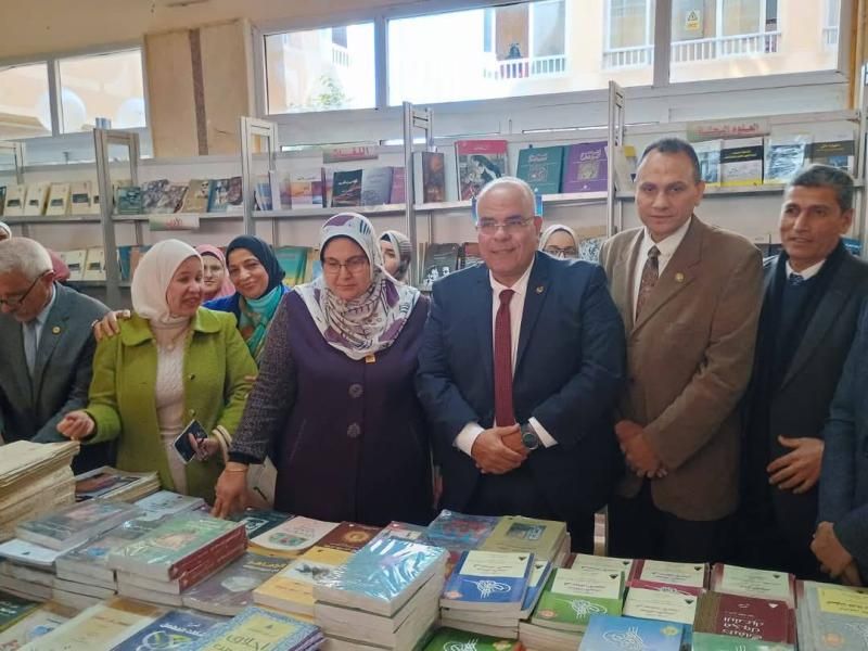 افتتاح معرض الهيئة المصرية العامة للكتاب بكلية الدراسات الإسلامية والعربية للبنات جامعة...