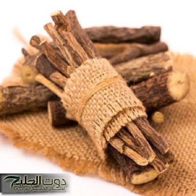 عرقسوس للشعر: الحل الطبيعي لتقصف الشعر وتجاعيده